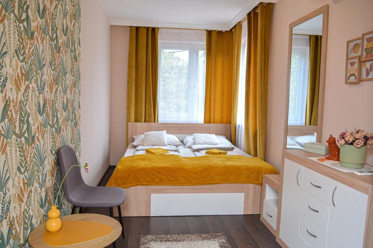 Unicum Apartman Hajduszoboszlo Exterior photo